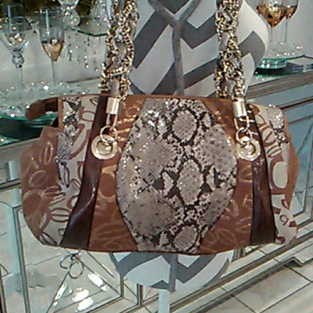 Bebe Handbag - Picture 4 of 6
